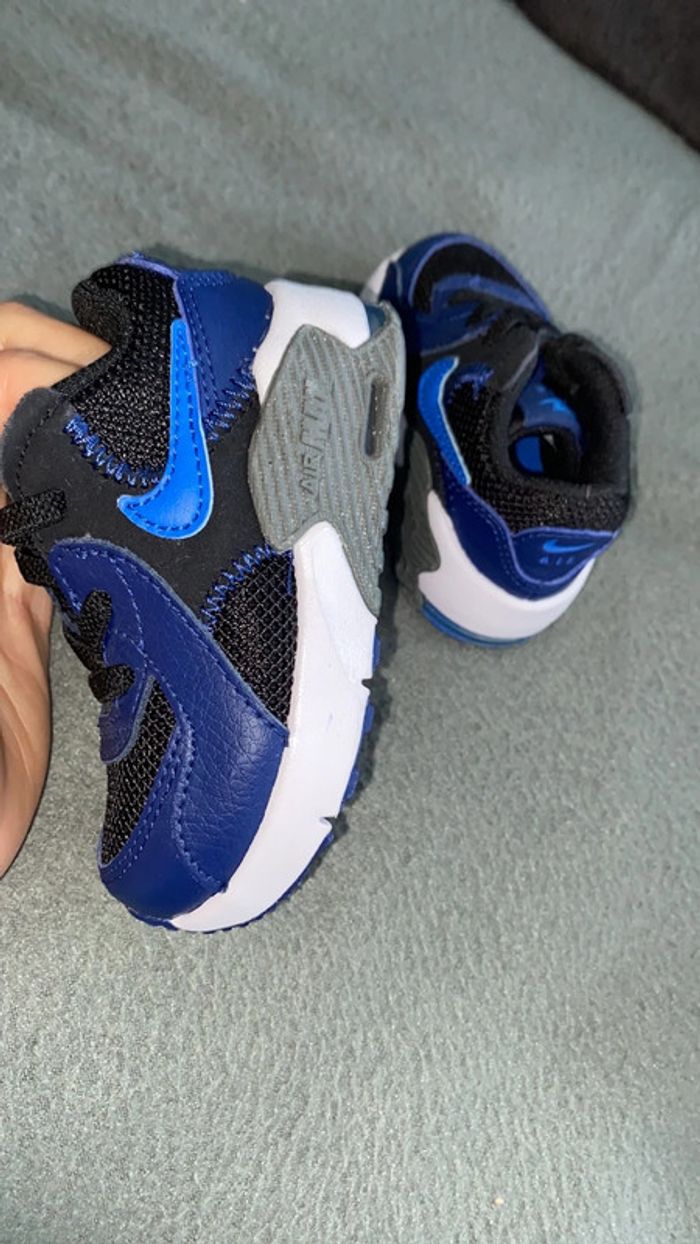Basket nike taille 19,5 neuve - photo numéro 4