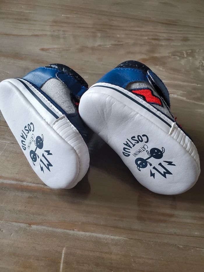 Chaussure bébé - photo numéro 2