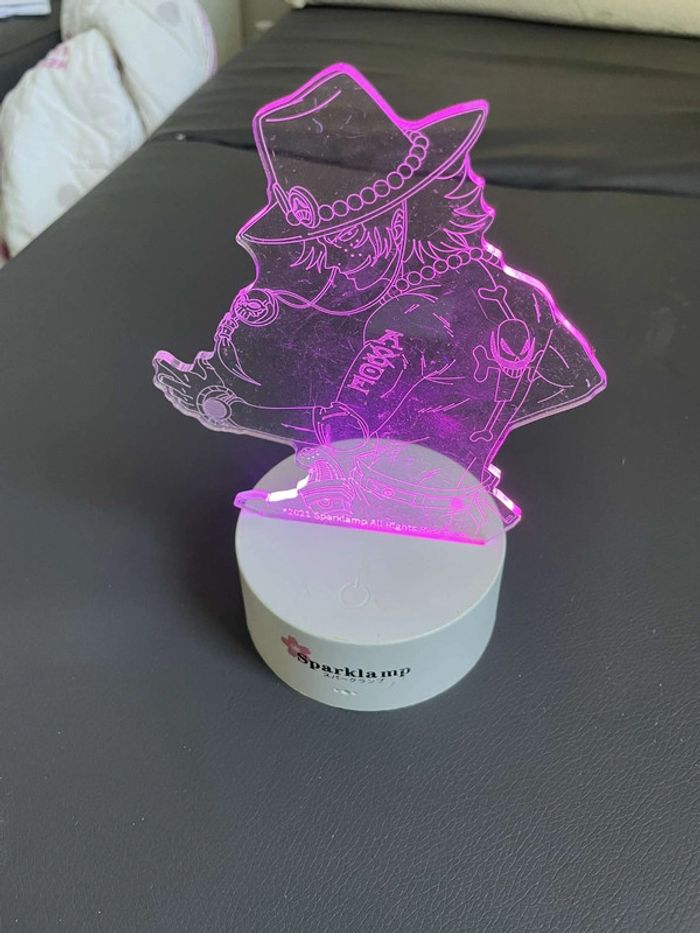 OnePiece Lampe Led Tactile a Piles - photo numéro 7