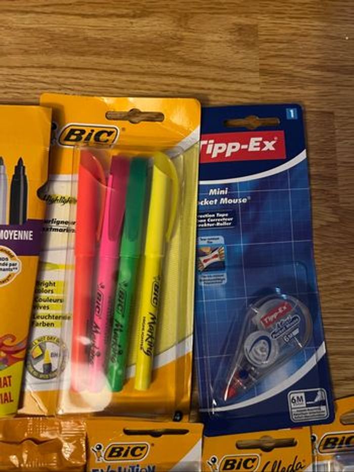Lot de 11 fournitures scolaires - photo numéro 4