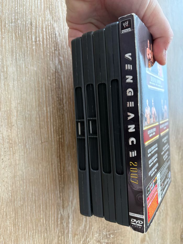 Lot de 5 dvd de catch wwe wrestle vintage - photo numéro 4