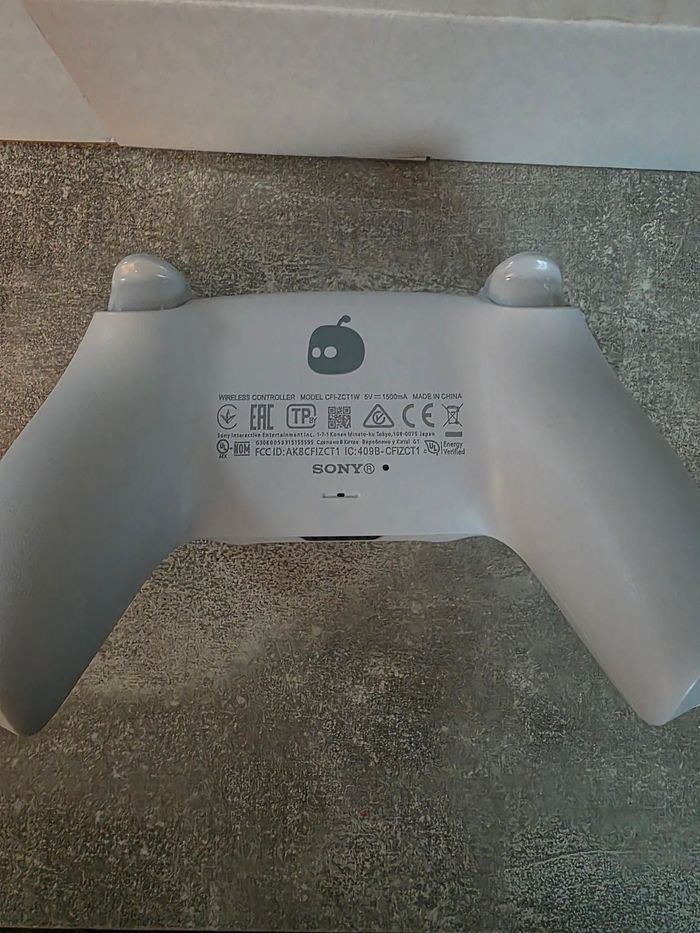 Manette ps5 astrobot customisee - photo numéro 4