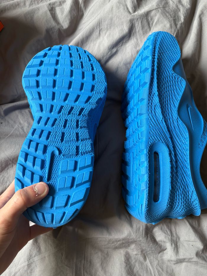 Nike Air Max 1000 Bleu + Boîte signée par le designer - photo numéro 6