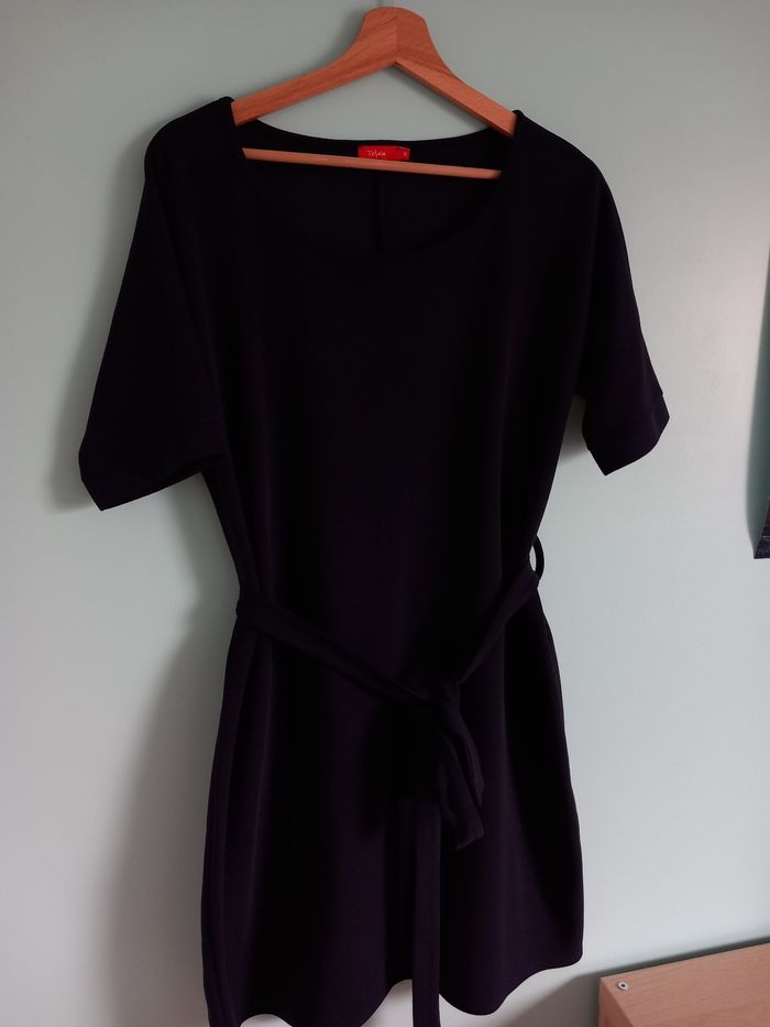 Robe bleu marine - photo numéro 2