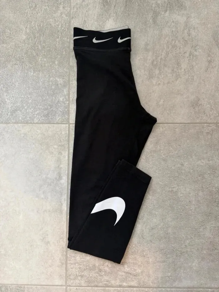 Legging Nike de sport femme noir et blanc taille S
