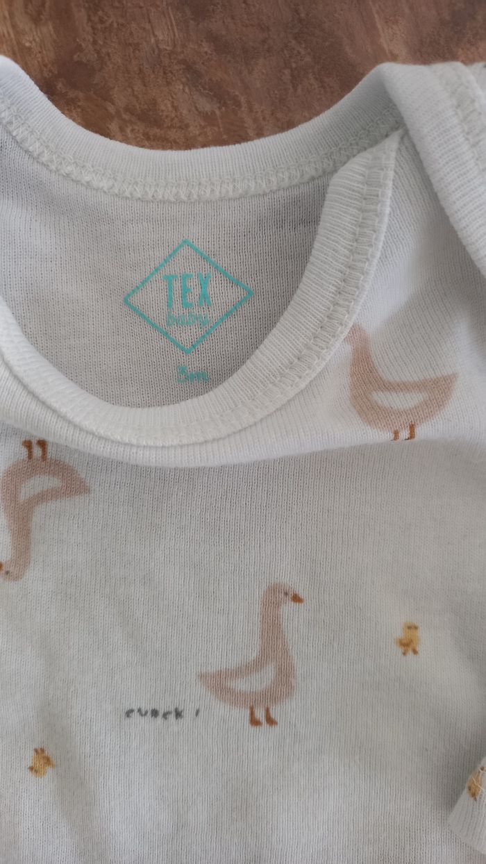 Lot de 3 bodies 3 mois - photo numéro 5