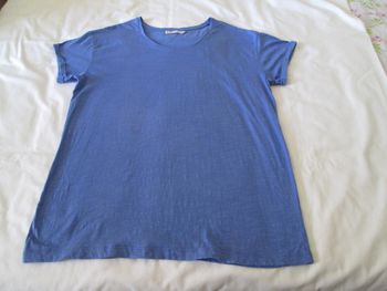 Tee-shirt bleu 