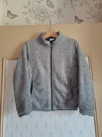 Veste polaire chaude garçon tbe grise poco piano 5-6 ans