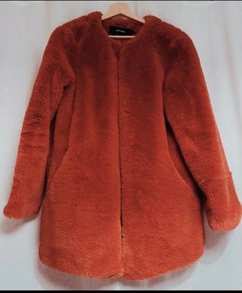 Manteau fausse fourrure