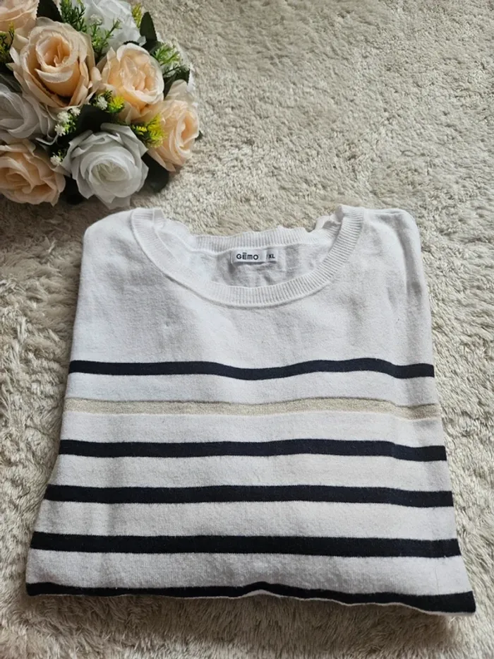 Pull marinière a bouton