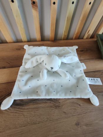 Lapin simba toys blanc étoile