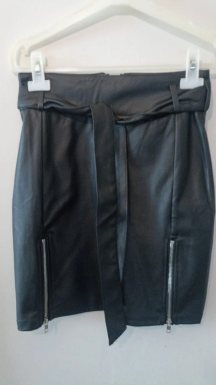 Jupe effet cuir - photo numéro 6