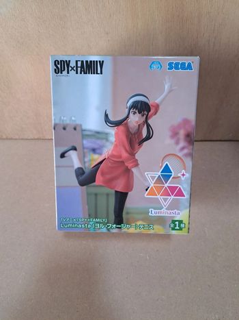 Yor forger figurine manga spy x family sega