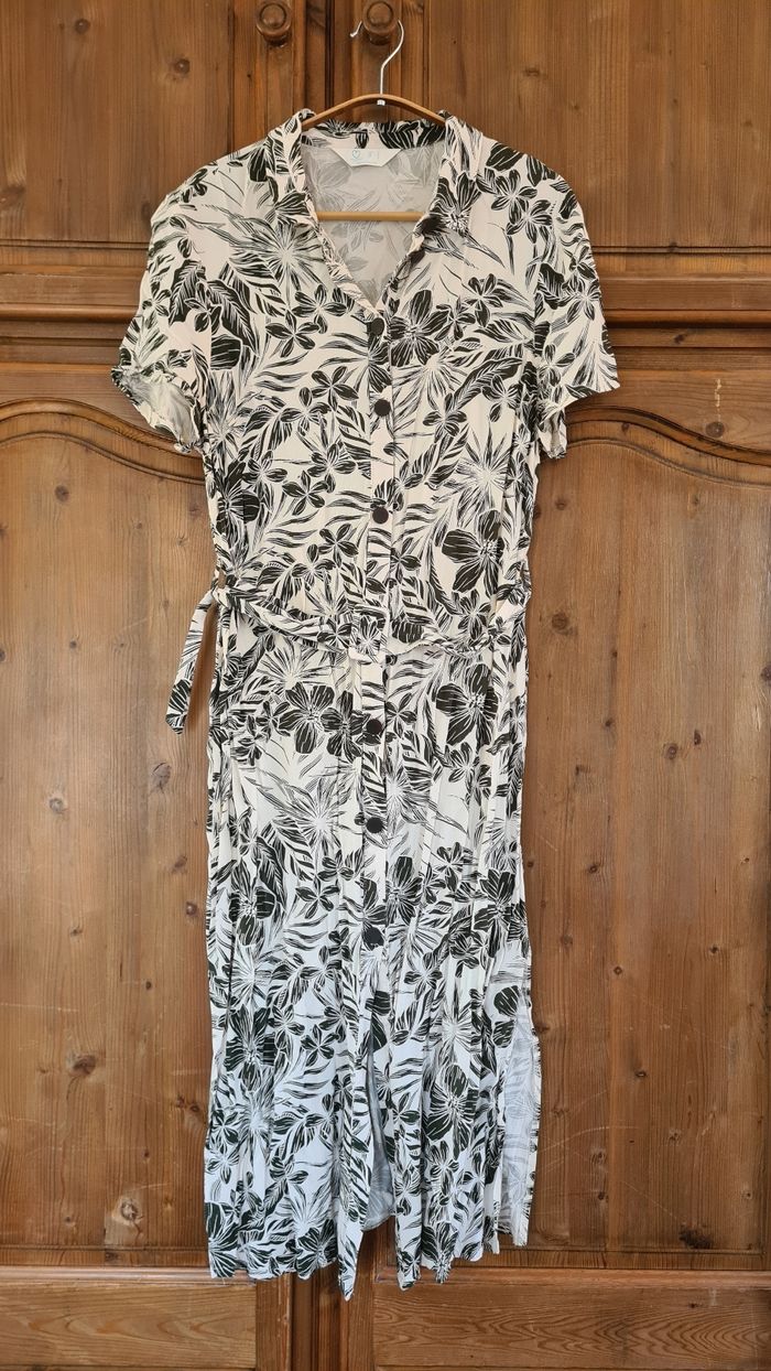 Robe vert kaki