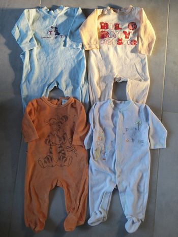 Lot de 4 pyjamas en 6 mois