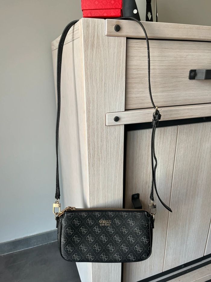 Petit Sac Guess - photo numéro 5