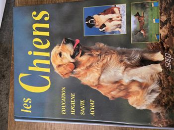 livre "Les Chiens"