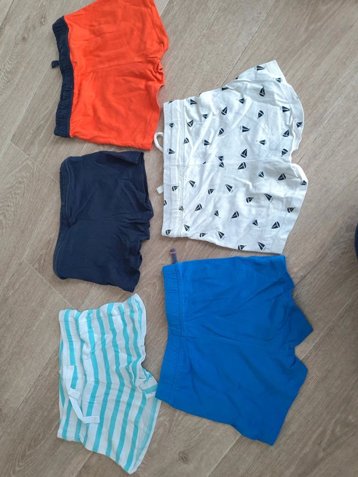 Lot de 5 shorts garçon taille 12 mois - photo numéro 3