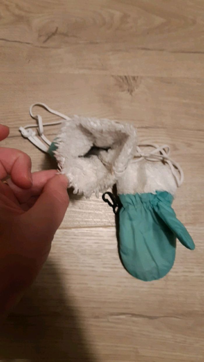 Paire de moufles vertes pastel 12/18mois - photo numéro 4
