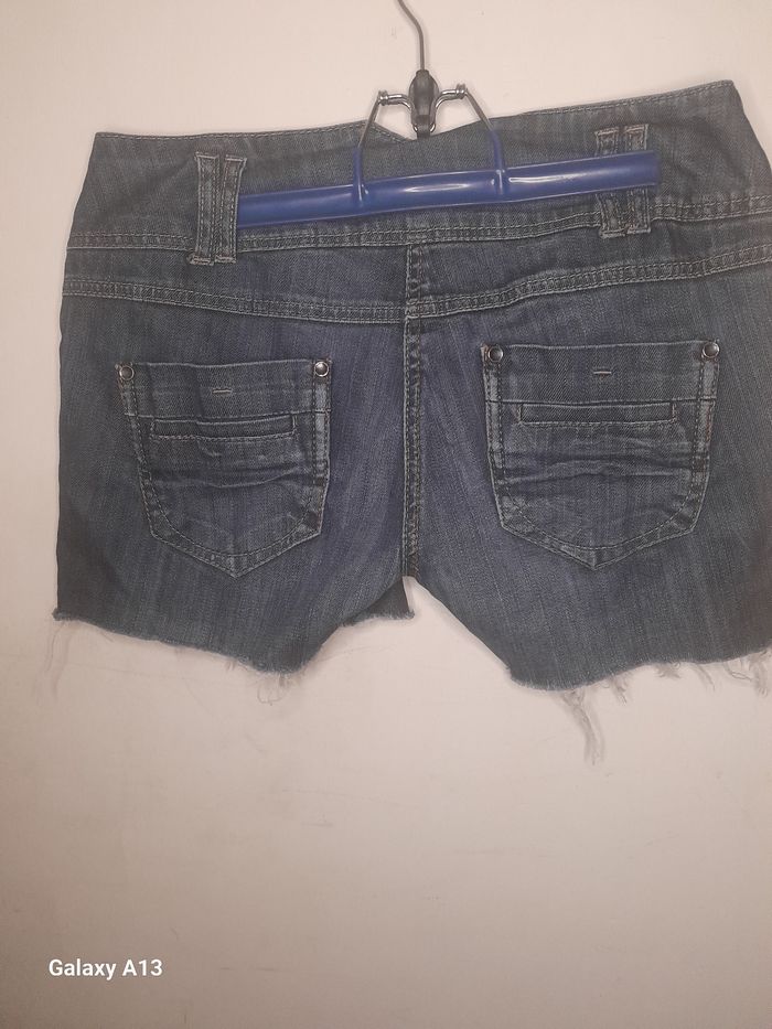 Short -Cache Cache -Taille 38 - photo numéro 2