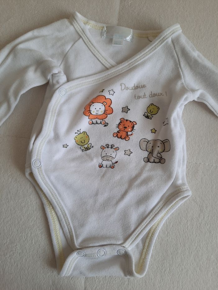 Lot de 5 bodys - photo numéro 2