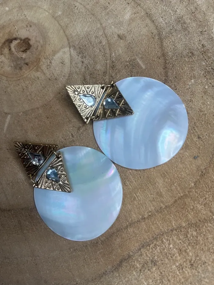Boucles d’oreilles 🤍 - photo numéro 2