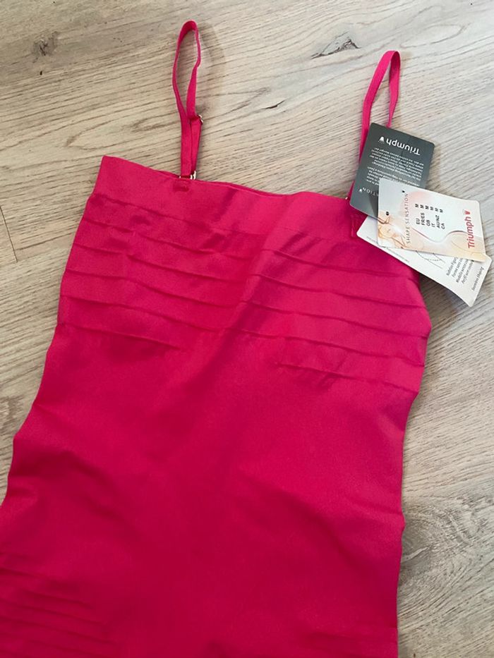 Fond de robe gainante gaine Triumph taille M Neuf - photo numéro 2