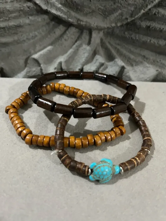 Lot de 3 bracelets ethniques en perles de bois sur fil élastique