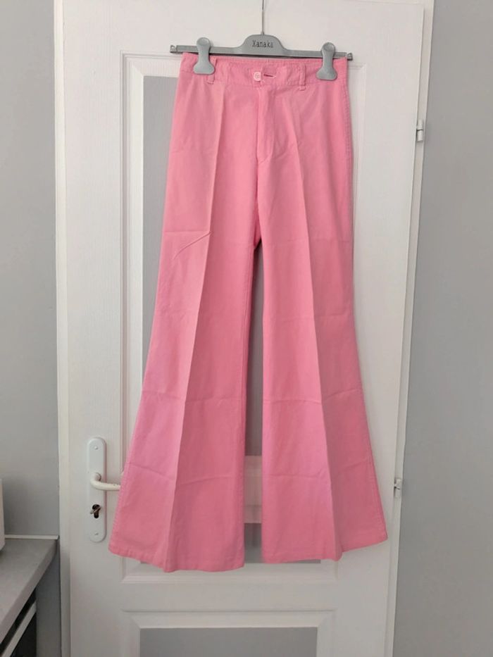 Pantalon rose jambes larges
