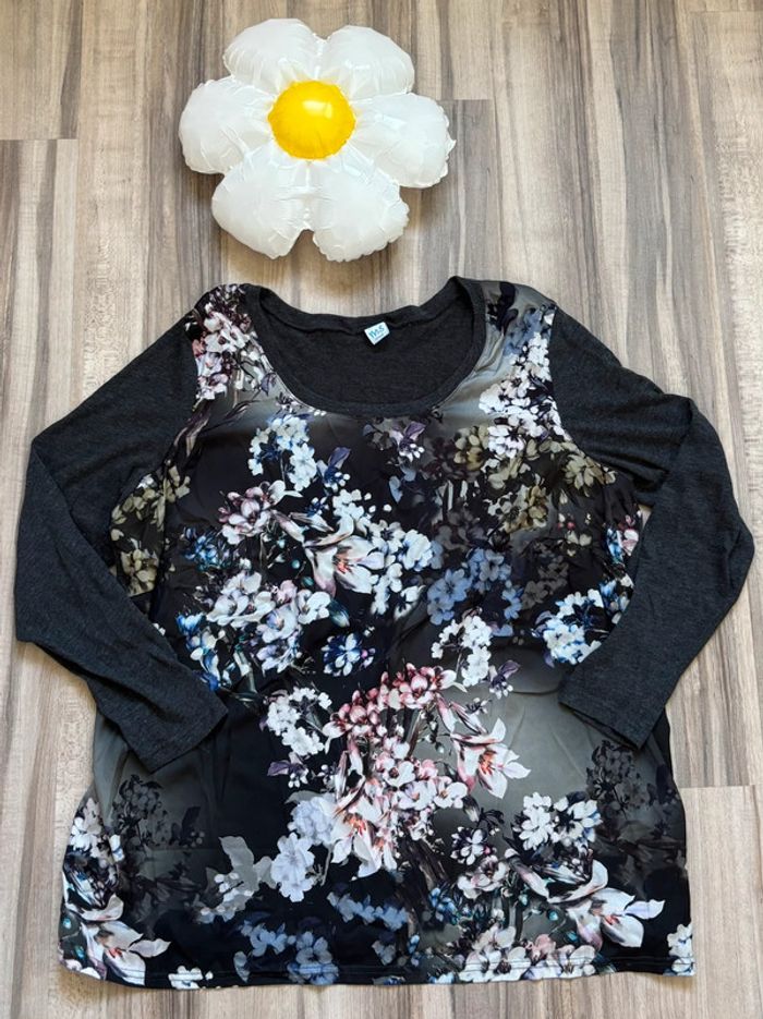 Pull léger fleuri