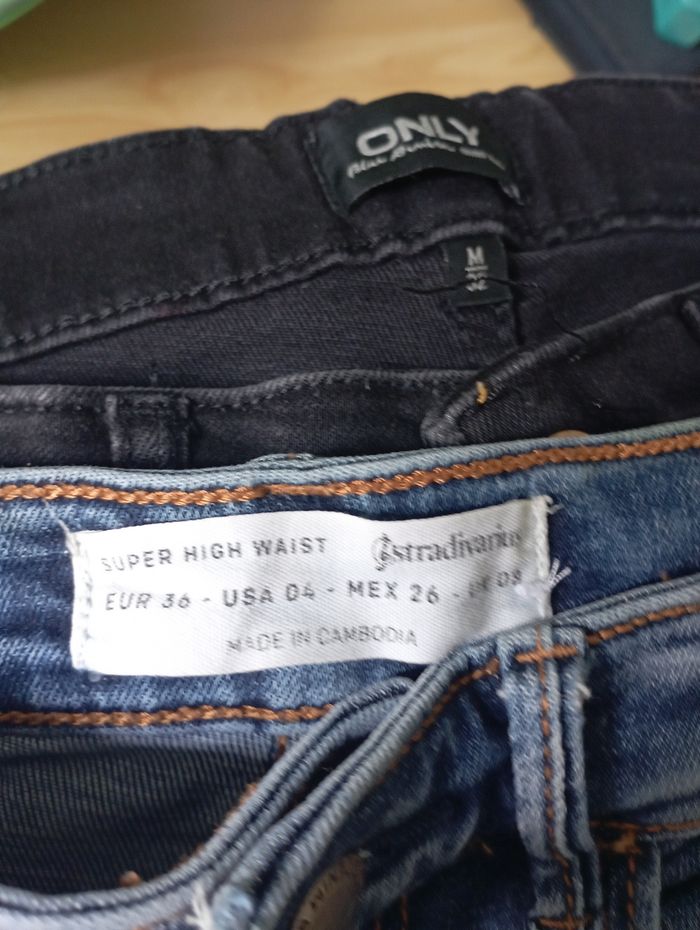 Lot  deux jeans  stradivarius taille 36 - photo numéro 6