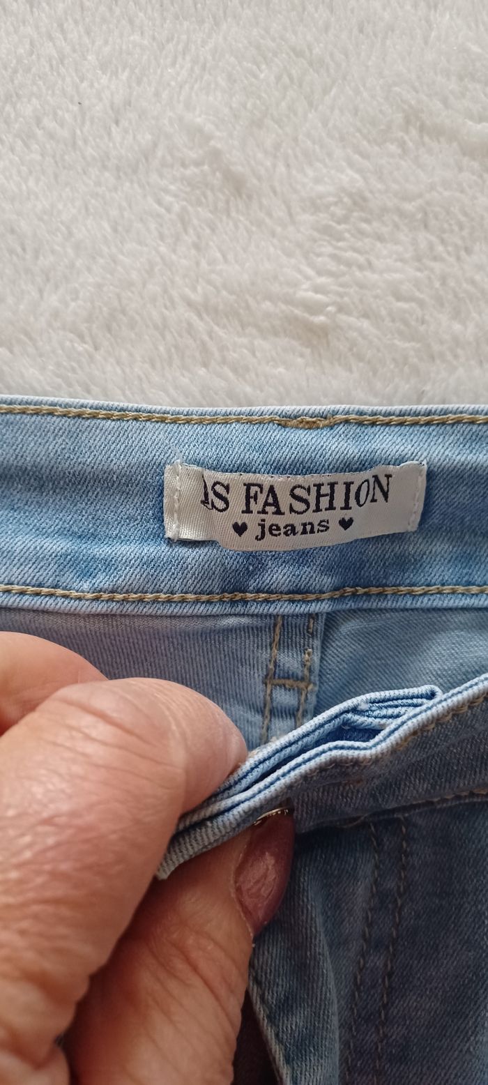 Très beau jeans femme T 14 = XXL  lisez bien l'annonce surtout - photo numéro 8