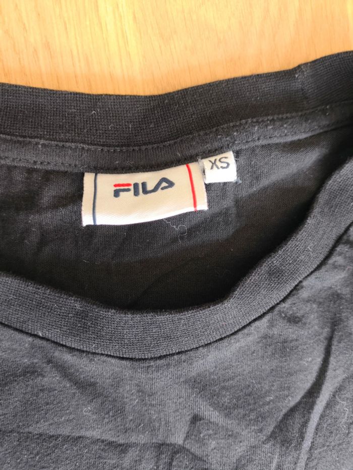 Tee-shirt Fila taille xs - photo numéro 3
