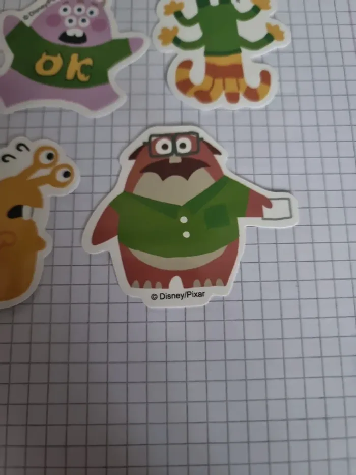 Lot d'autocollants thème pixar monstre et compagnie (lot G) - photo numéro 3