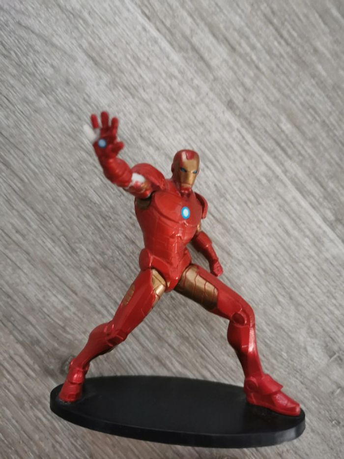 Figurines Supers héros - photo numéro 2
