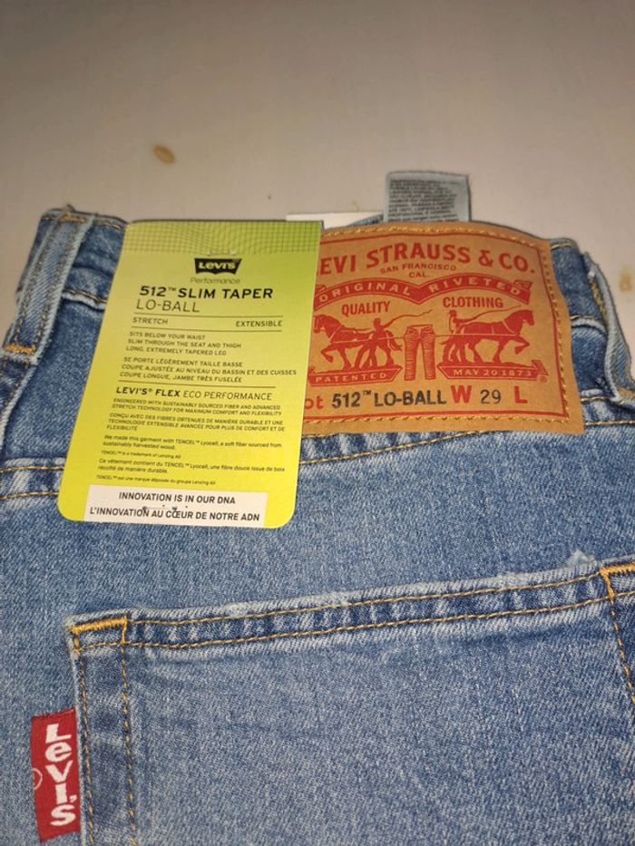 Jeans Levi's 512 29x30 neuf - photo numéro 4