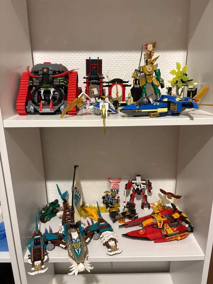 Attention ne pas acheter l annonce. Authentiques legos montés - photo numéro 5