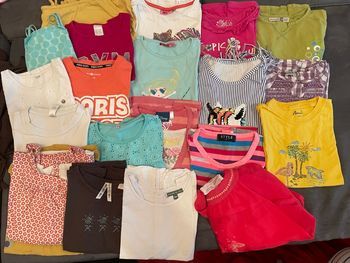 T-shirt lot 8 ans 