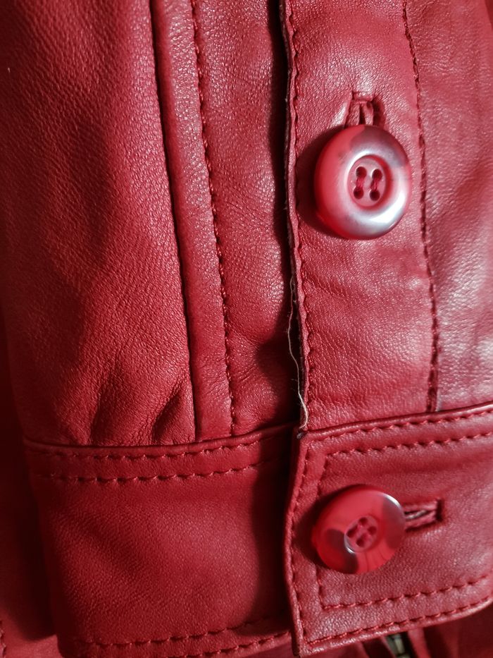 Veste rouge - photo numéro 7