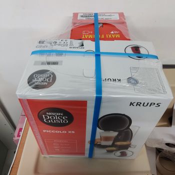 Machine à café Krups dolce gusto + 60 capsules