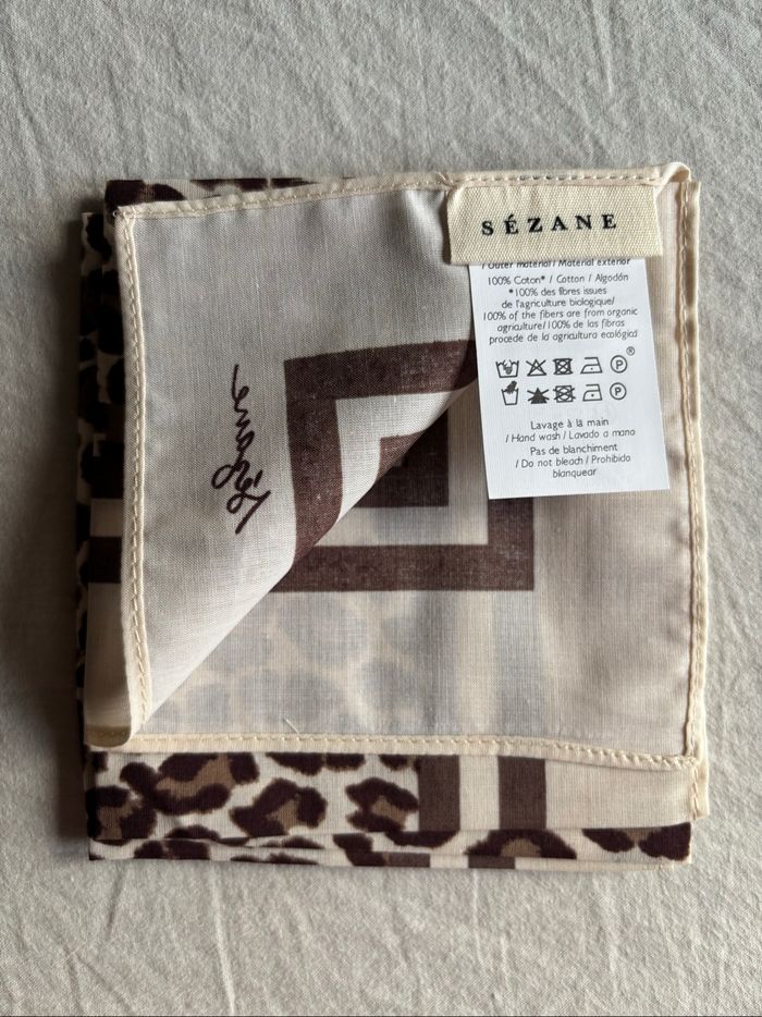Foulard Gaston léopard Sézane - photo numéro 3