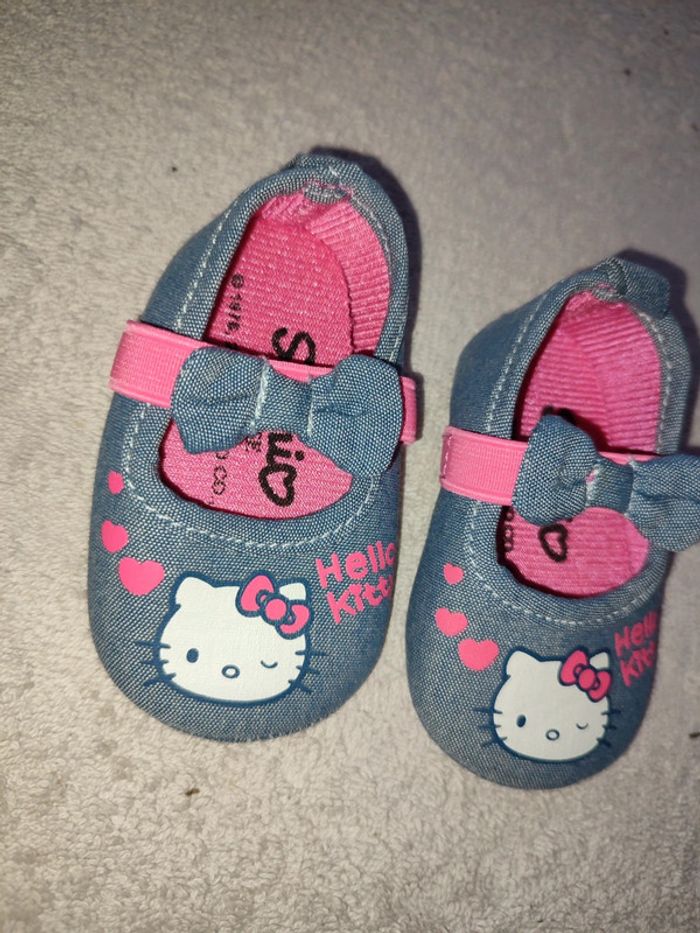 Chaussures hello kitty - photo numéro 2