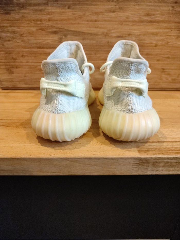 Adidas Yeezy 350 boost ref F36980 - photo numéro 4