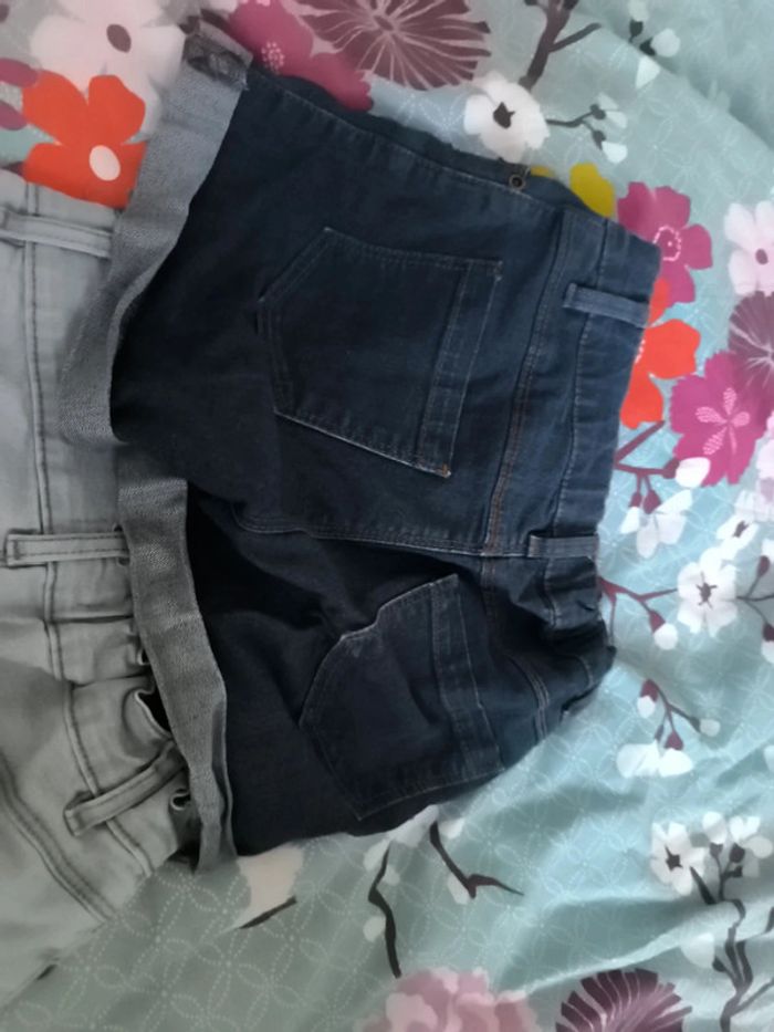Lot de 2 shorts et 1 bermuda 8 ans - photo numéro 5
