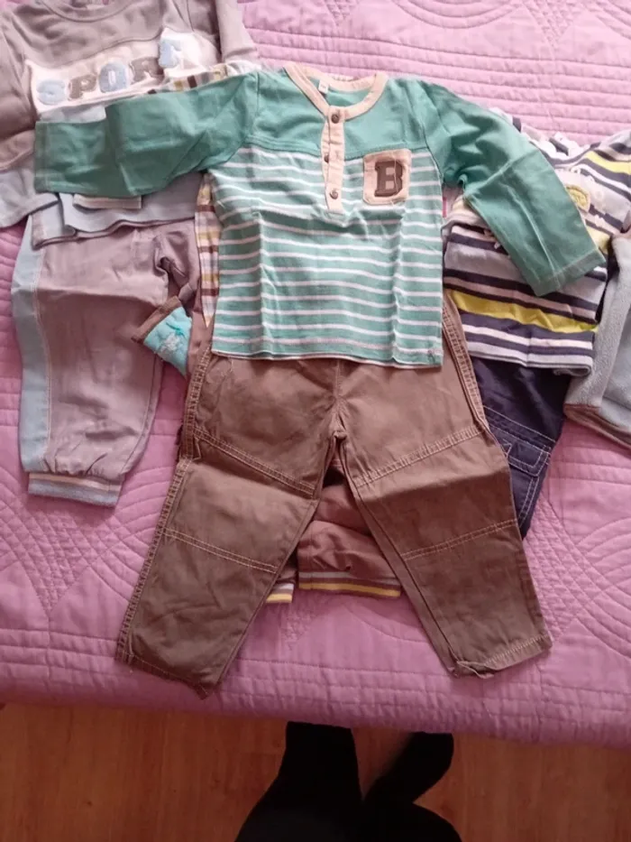 Lot vêtements demi saison. Garçon. - photo numéro 5