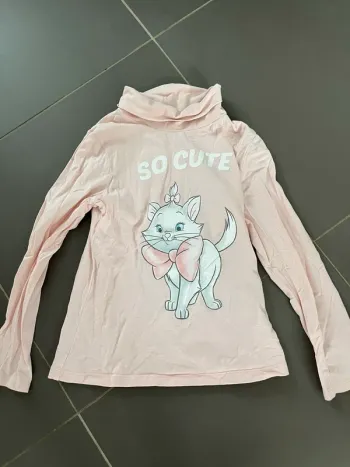 Sous pull Aristochats 8 ans en très bon état