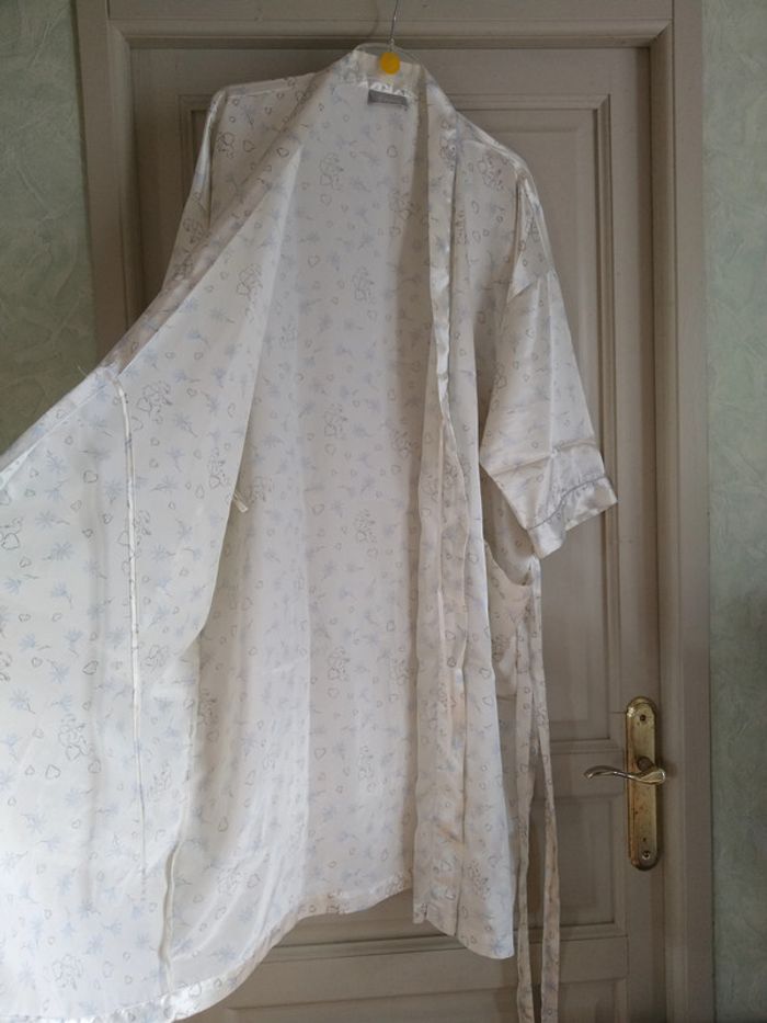 Peignoir Etam 42 - photo numéro 5