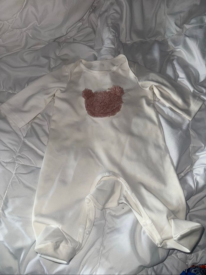Vêtements bébé - photo numéro 2