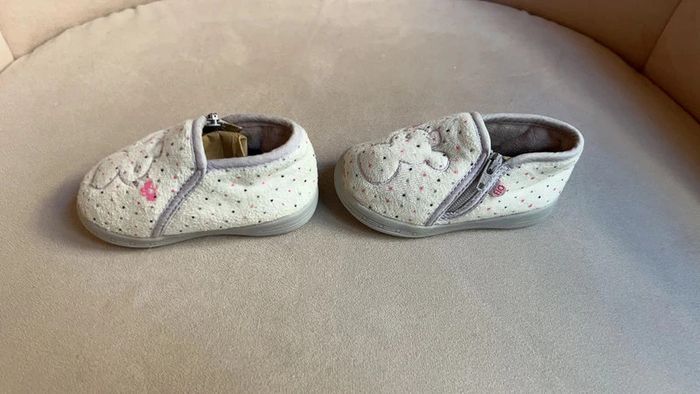 Chaussons Obaibi idéal crèche fille taille 19 - photo numéro 2