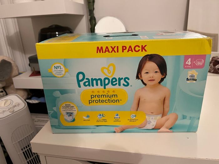 Couches Pampers Premium protection maxi pack, taille 4